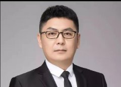 李鑫石 党支部书记